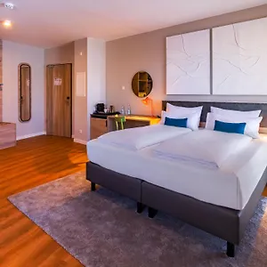 Ramada Encore By Wyndham Messe Hotell